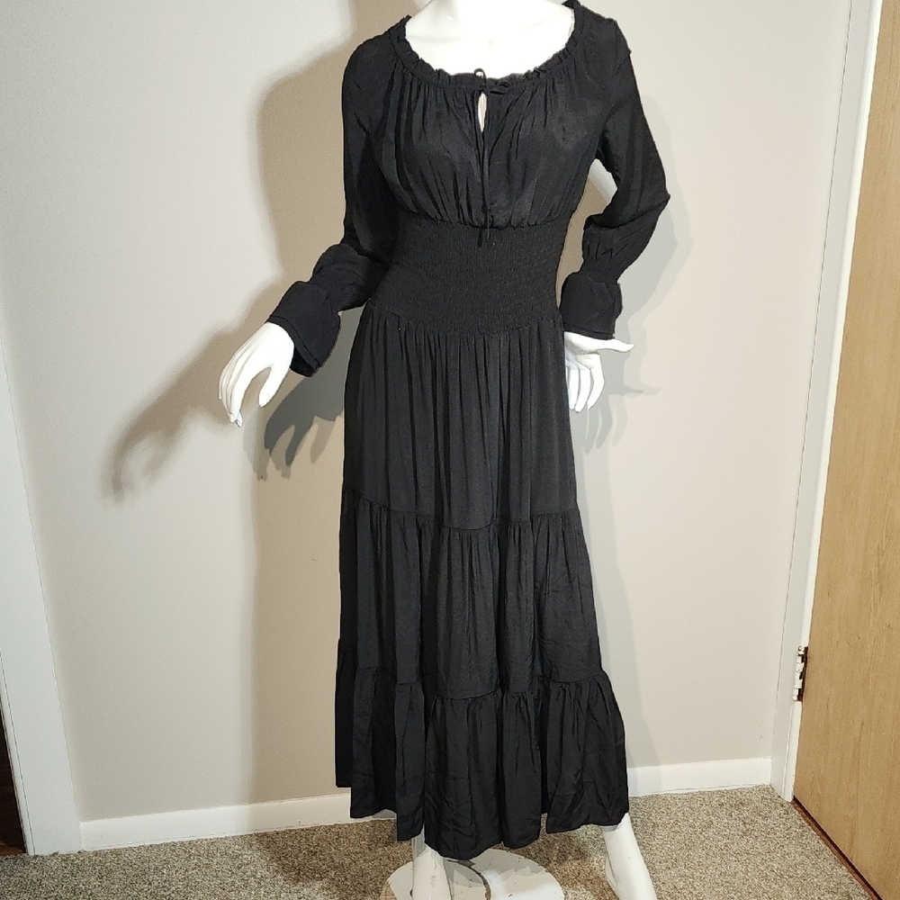 Black Tiered Scoop Neck Dress